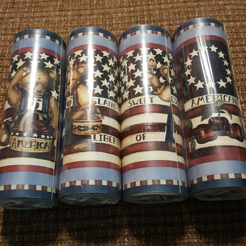 4 rolls of Americana Bear Wall Border
